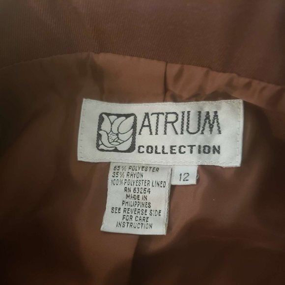 Vintage Atrium Brown Suit - Picture 3 of 8